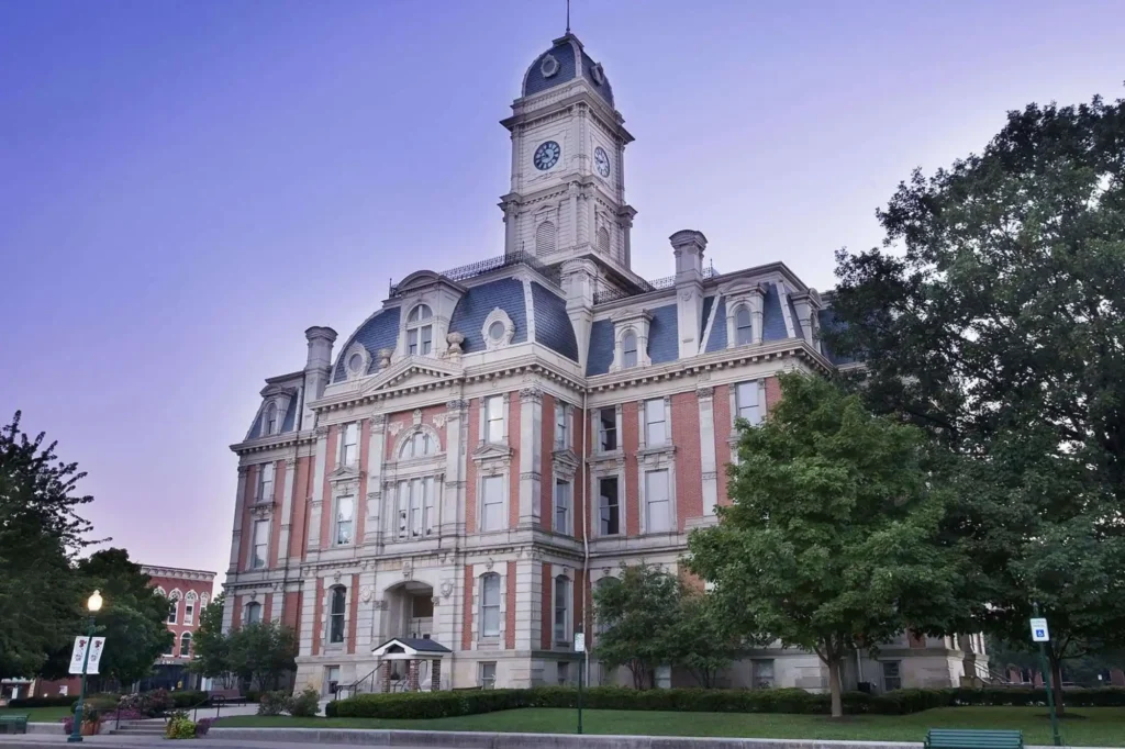 Downtown noblesville courthouse